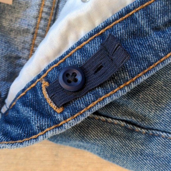 NWT Girls Levi's Distressed Denim Girlfriend Shorty Short - Picture 5 of 8